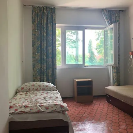 Zamardi Part Ueduelo Hostel